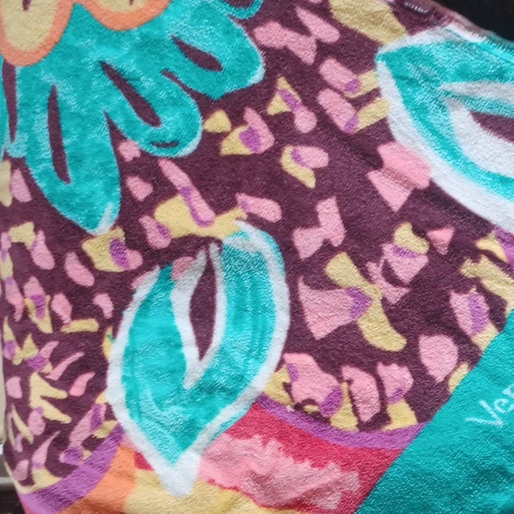 VERA BRADLEY BEACH TOWEL⛱️ - Picture 3 of 7